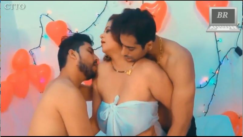 देसी आंटी के साथ थ्रीसम
