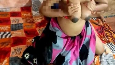 पडोसी आंटी के साथ खेला सेक्स गेम