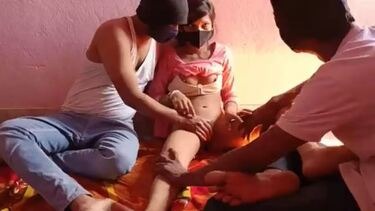 देसी चुत ने चखा दो लण्ड का स्वाद