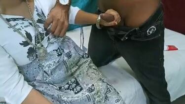 साली ने मूड बनाया तो जीजा ने गांड पेल दी